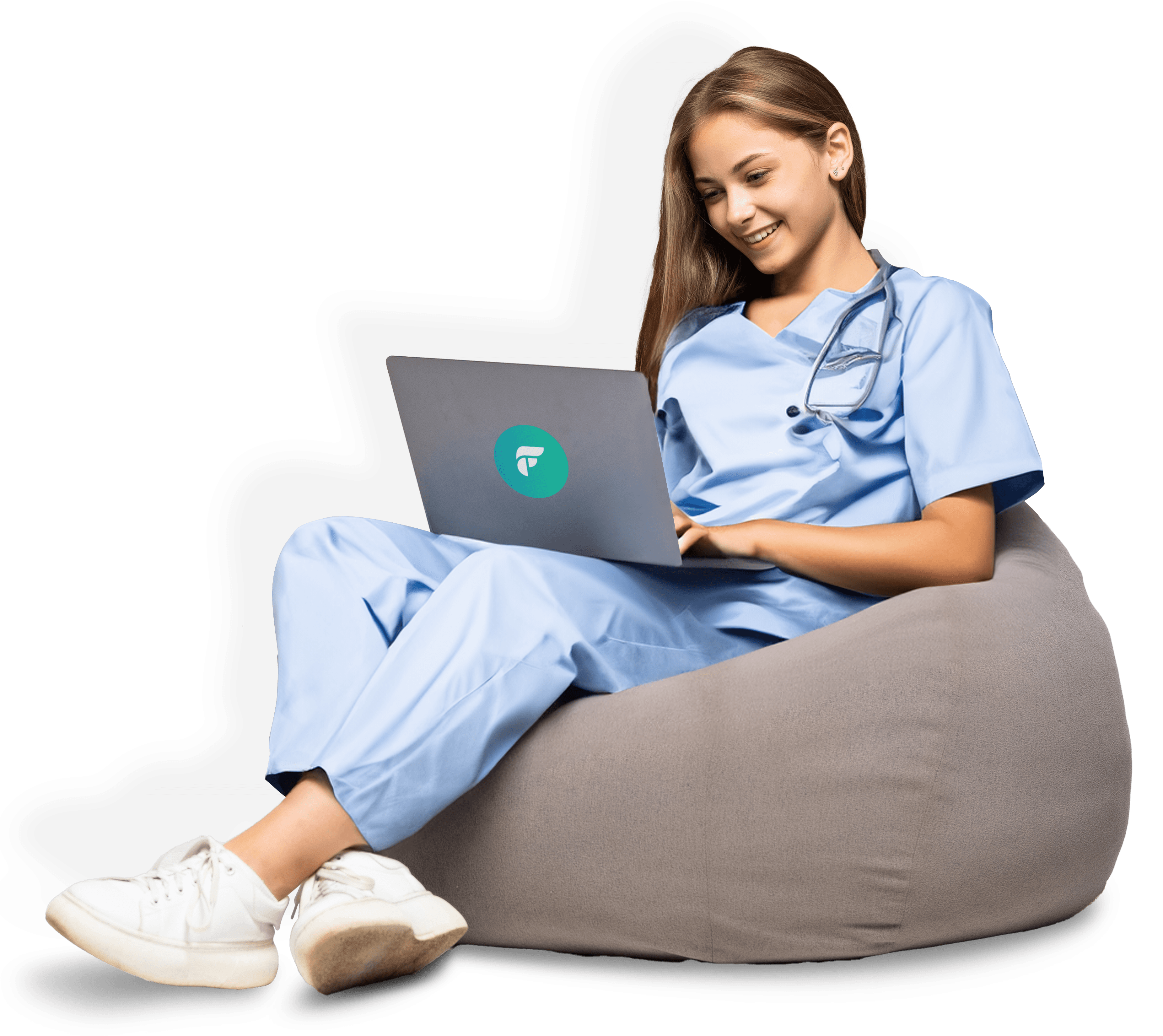 image infirmière asise sur son ordinateur